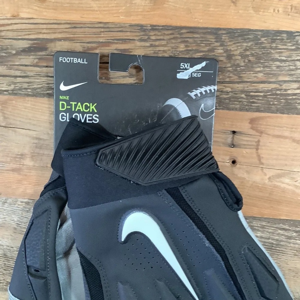 Nike D-Tack 6.0 Lineman Padded Football Gloves Adult Size 5XL